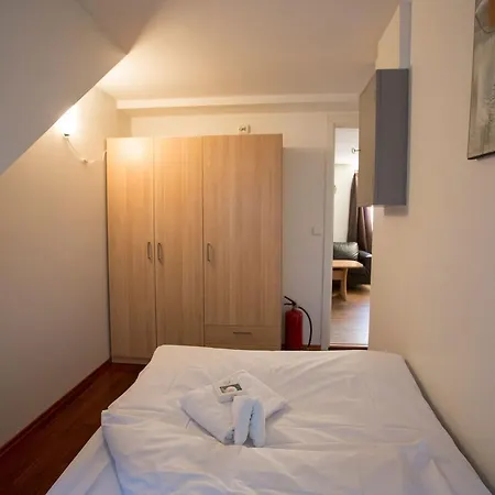 Housing, Vaisenhusgate 24, 36 Lejlighed *